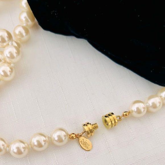 Vintage / Joan Rivers~120” Strand Long Pearls - Picture 5 of 10